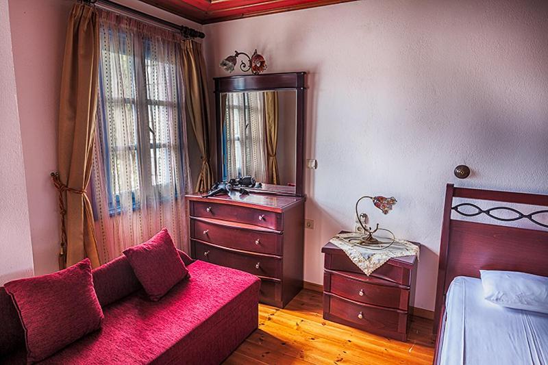 Hotel Ladias مونوديندري المظهر الخارجي الصورة